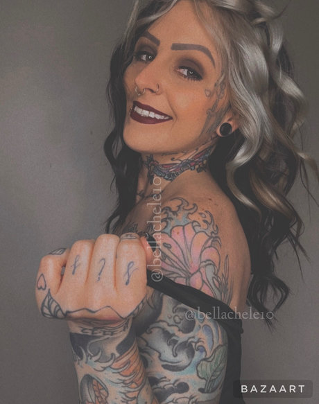 Rochele model picture