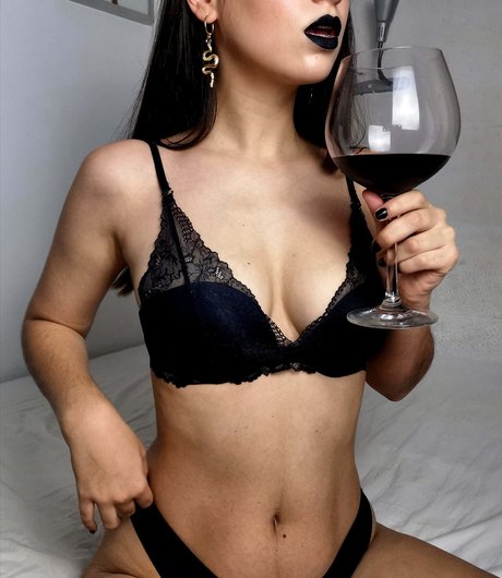 Black Lips Private star hd pics