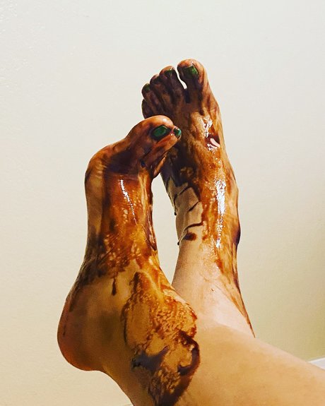 Barefoot Mulatto free actress gallery