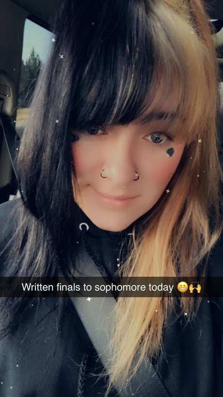 LowKey Luna top star gallery