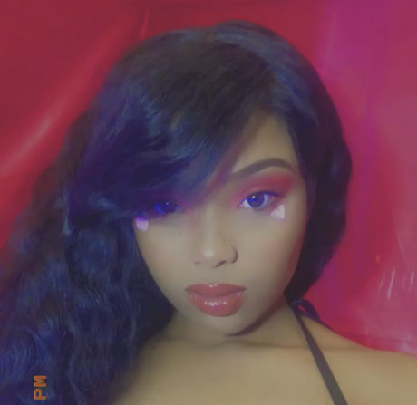 Mila Hearts sexy star photo