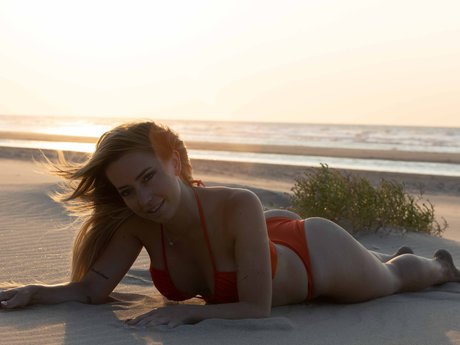 Charlotte Maes star perfect photo