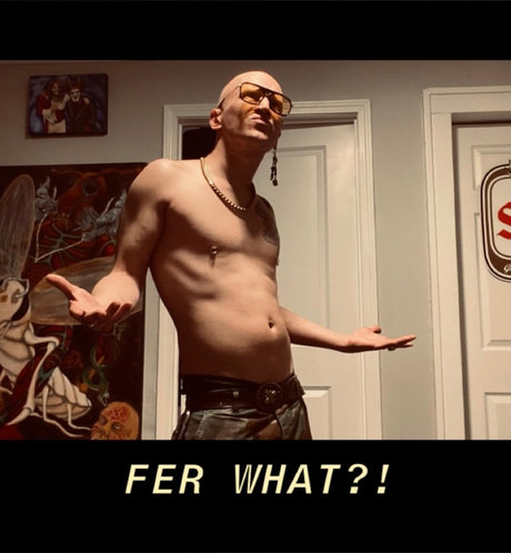 Midriff Monster model erotic img