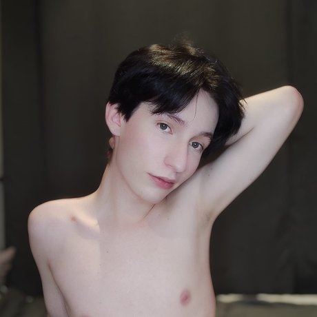 MHemingway erotic pornstar img