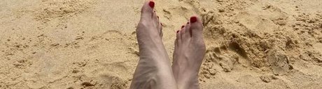 BarbieFootsie model pornographic images