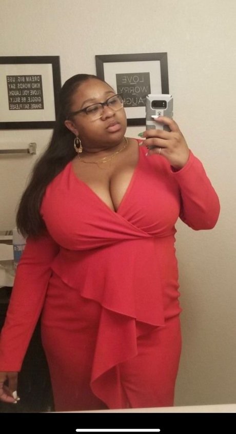 Cara Gianni star hot pic