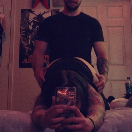 Minnie Mizu sexy actress img