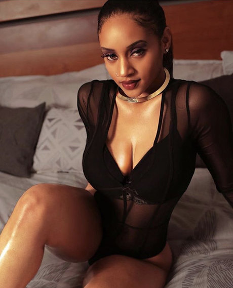 Camile naked actress photo