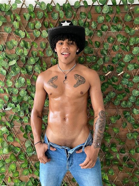 Miller_ pornstar top photo