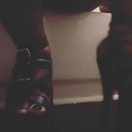 _Mixtress J O I exclusive model gallery