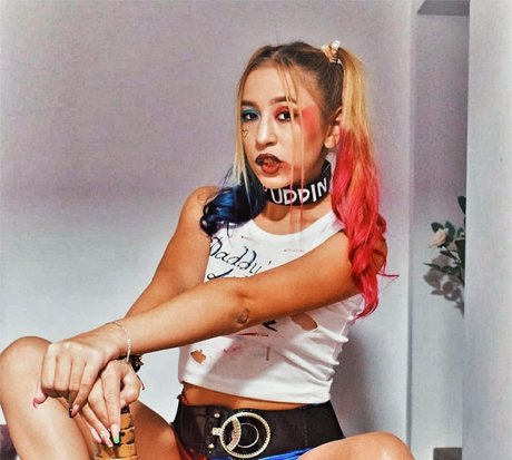 MileyMousse nudes star images