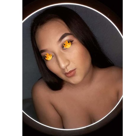 Mileth Ponce model hd pictures