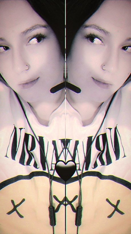 MischiefAddict perfect model img