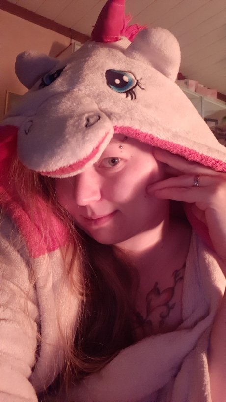 Mirella Milf pornstar art archive