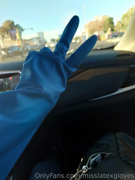 Miss Latex GLoves star xxx archive