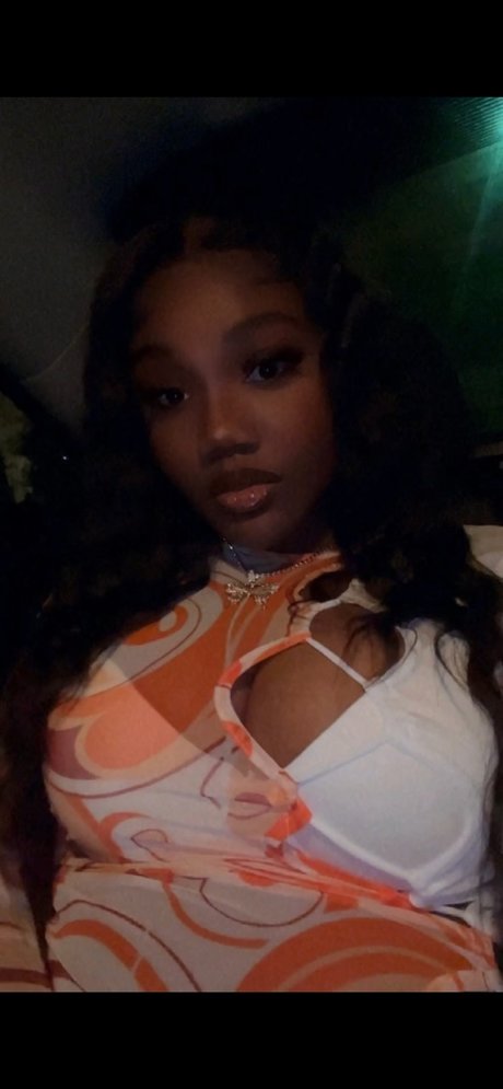 Jiaa Marie adult model pics