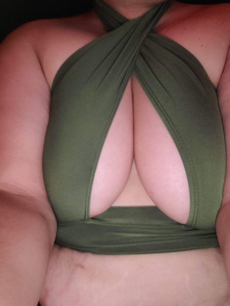 Jessi Quiks pretty model photos