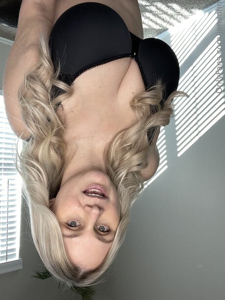 _Jen Vonn 18 NSFW_ beautiful actress picture