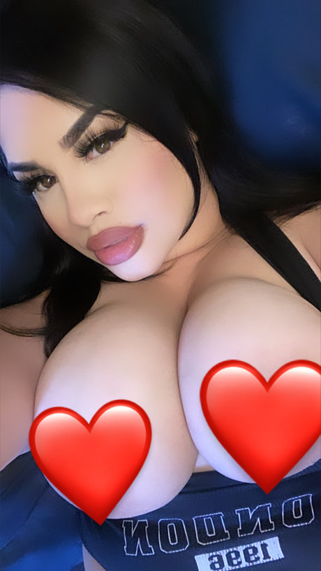 Mamiiii model free pics