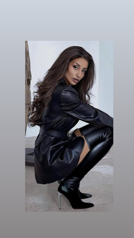 HOT VIRGIN_ model naked images