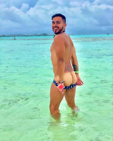 Jhon Morales_ star pretty picture