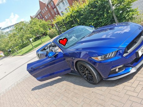 HotWidow exclusive actress photo