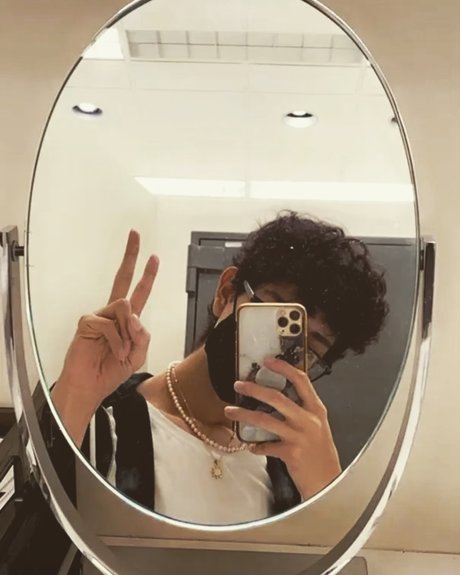 Joko star naked photo