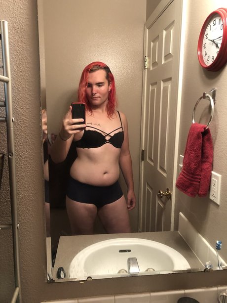 ScarlettZ art actress img