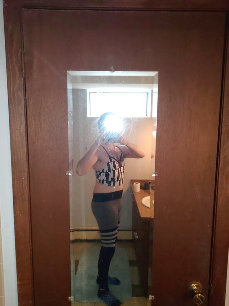 Miranda Starr nice pornstar img