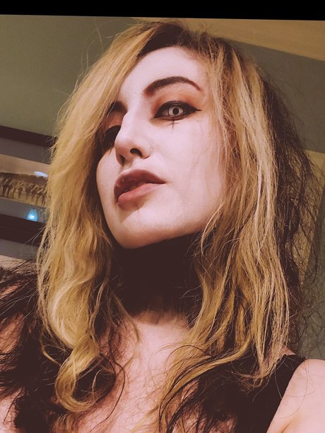 BigTiddieGothGf best pornstar img