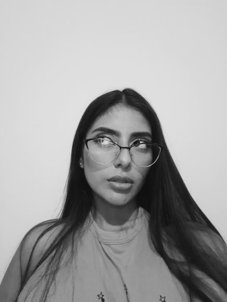 IluminatiQueen top model archive