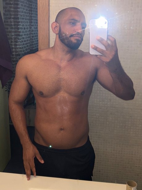 Morenohung star xxx galleries