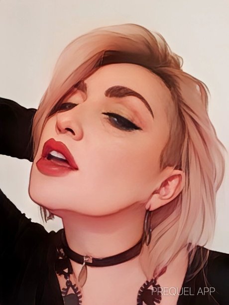 Flor Gala naked model pictures