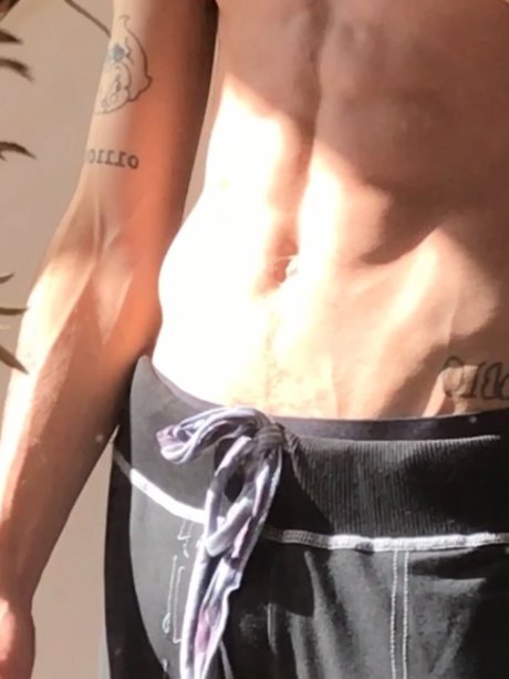 Moon Lux pornstar nudes photo