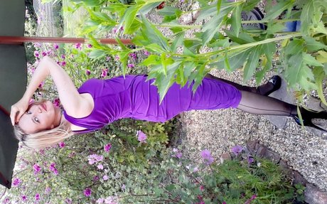 Holly s Nylons free actress images