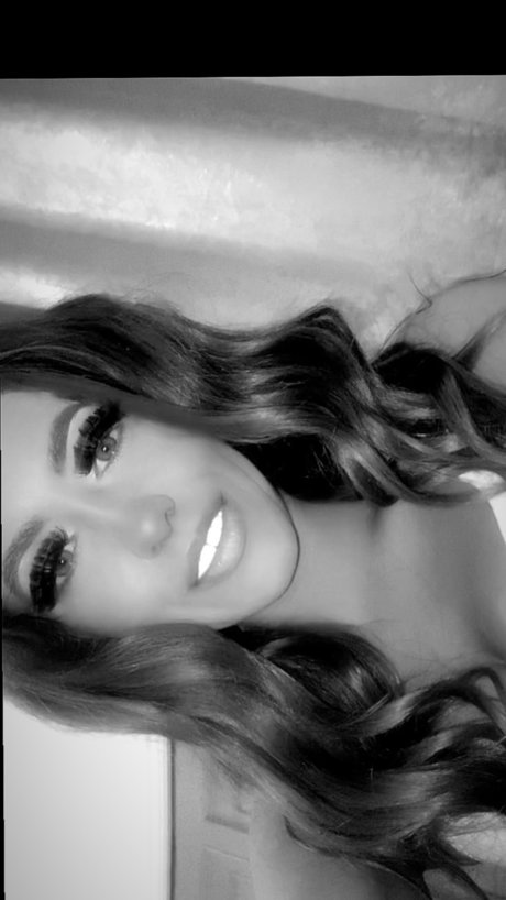 CallieRae naked star pic