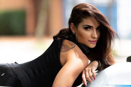 Moni Bertolini Free model exclusive picture