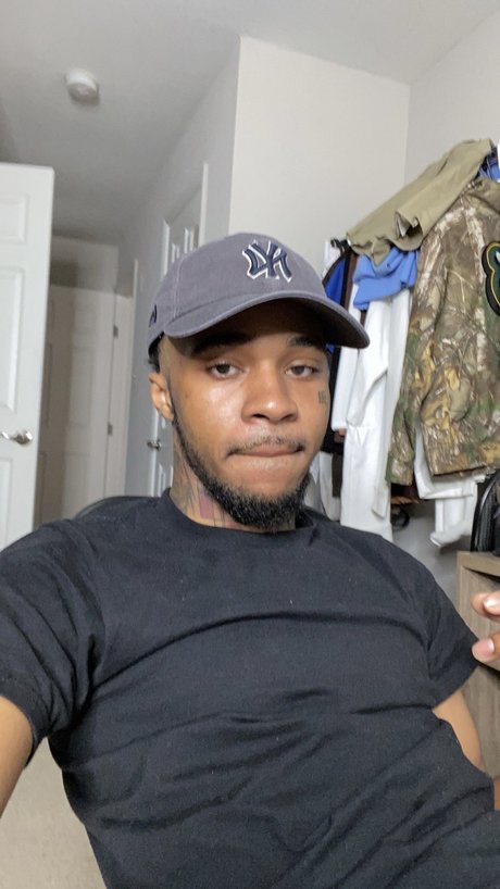 Big MONDO nudes star pictures