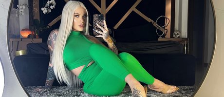 Jennifer Aboul nude model gallery