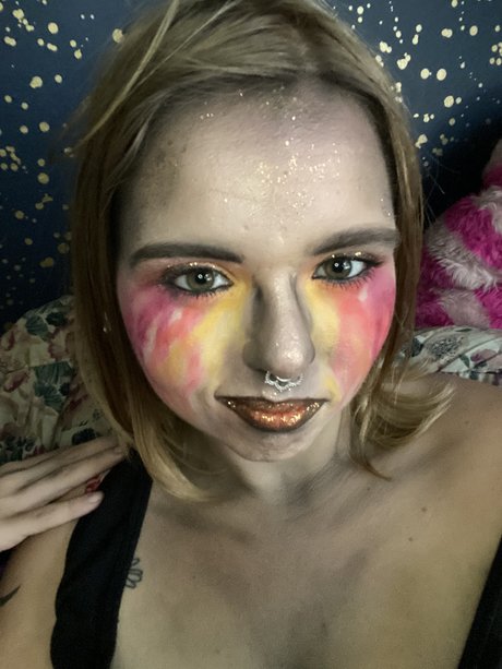 The Heirothot star nude image