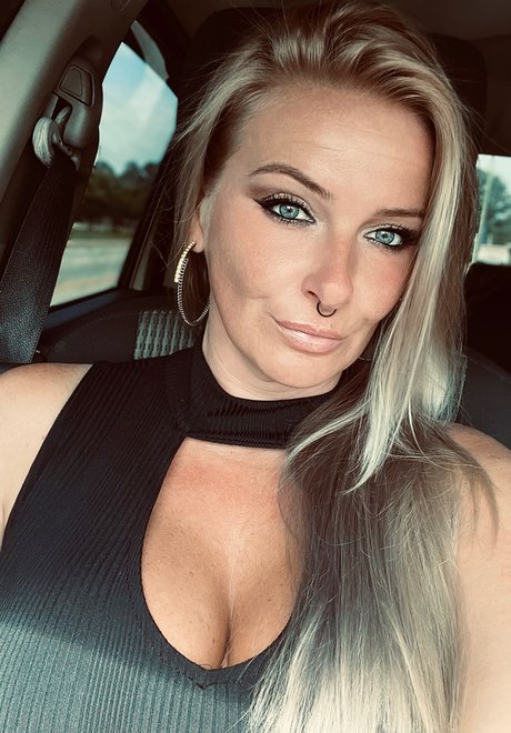 BellaBlonde13 free actress images