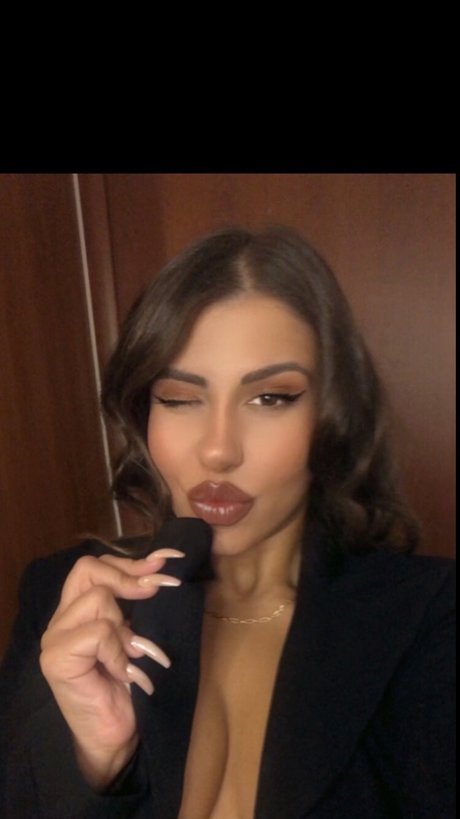 GreekLatinaGirl pretty star pic