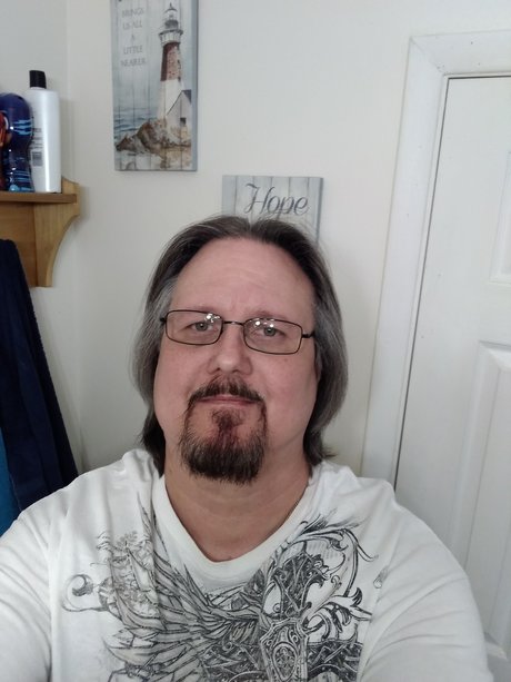 Dale Jones star nude gallery