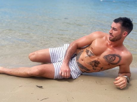 Pretty Boy pornstar exclusive pic