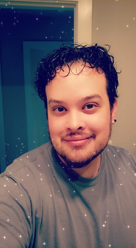 Mr Chase star erotic photos