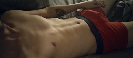 Mr Black Owl nude star pic