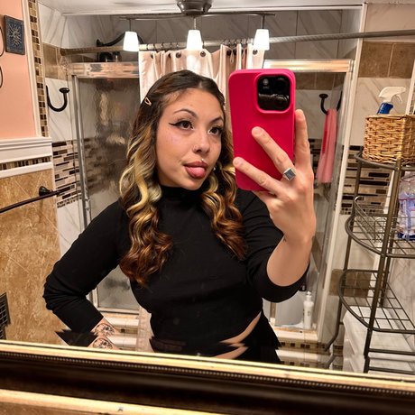 zoeyyyy_ perfect model image