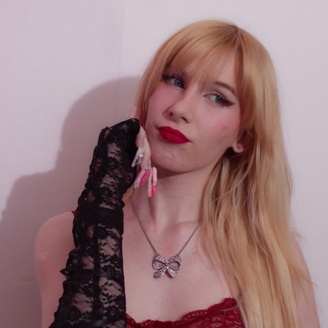 Hattie Bardot_ pornstar nude pics