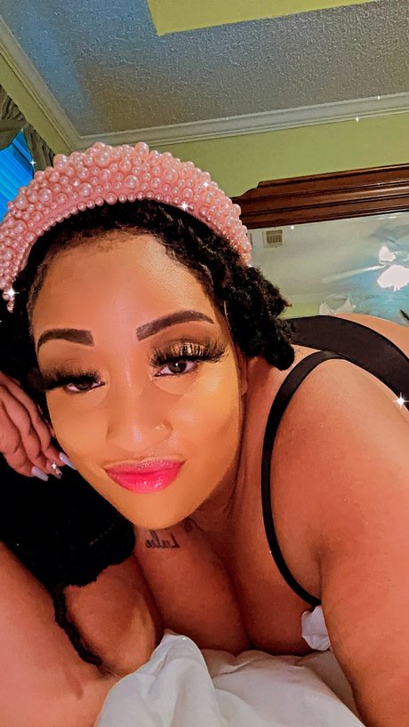 Ms TittyCity sex model gallery