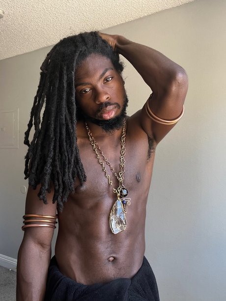 Cameron Congo nude star images